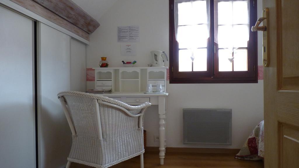 Bed and Breakfast La Cyrillaure Mosnes Zewnętrze zdjęcie